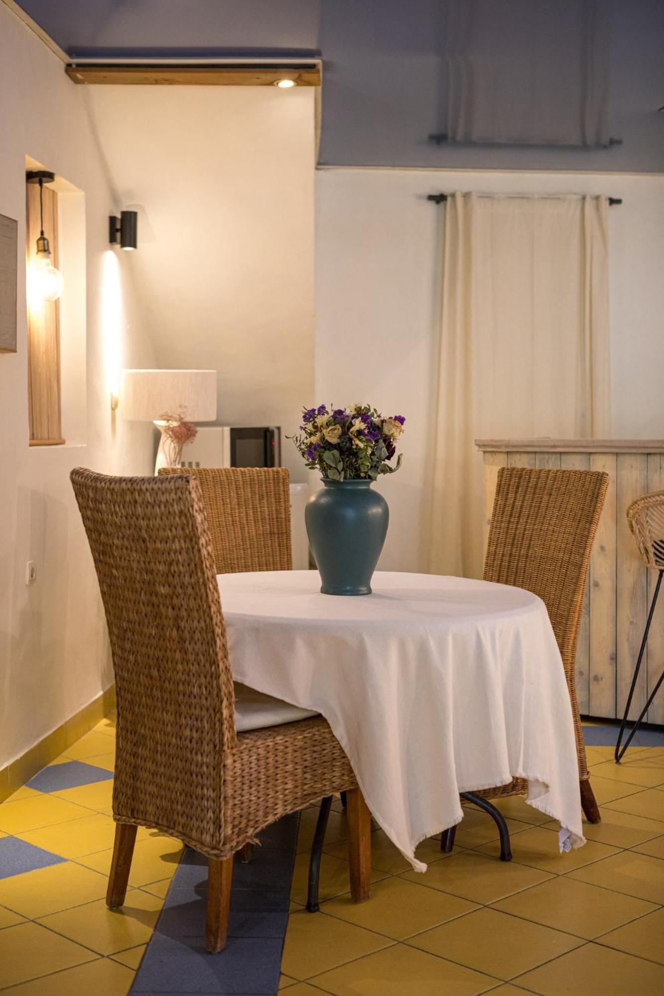 In Provence Hotel - Experience Atypique Venelles Extérieur photo