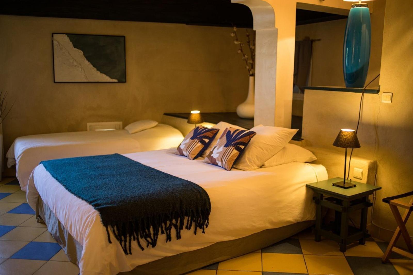 In Provence Hotel - Experience Atypique Venelles Extérieur photo