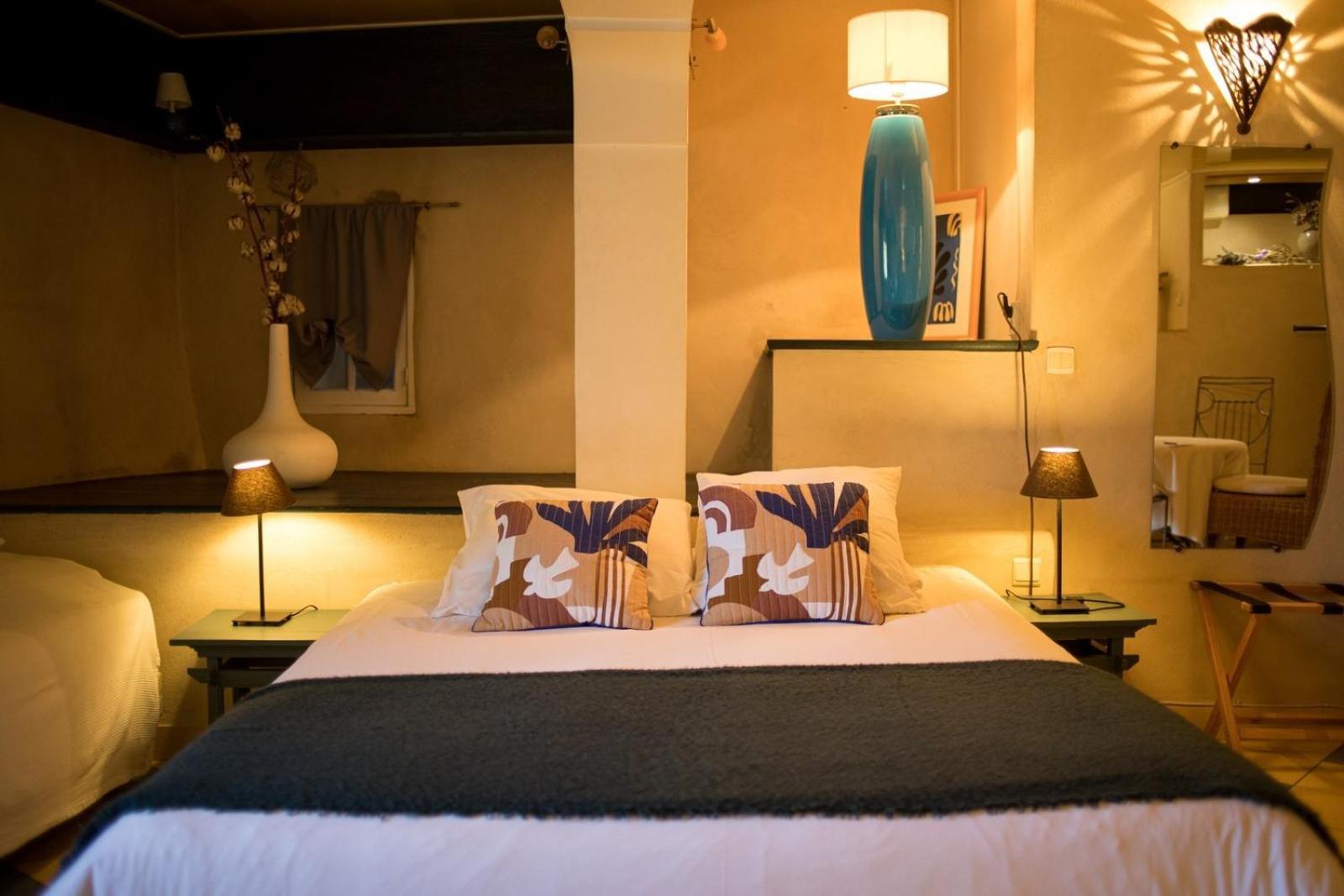 In Provence Hotel - Experience Atypique Venelles Extérieur photo