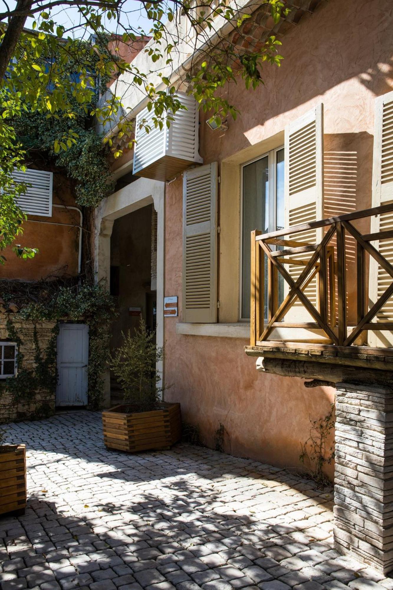In Provence Hotel - Experience Atypique Venelles Extérieur photo